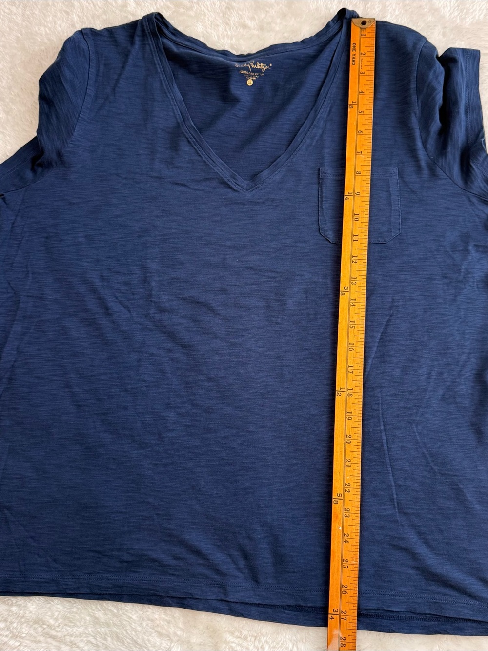 Lilly Pulitzer 100% Pima Cotton Women's Navy V-Neck Pocket Tee Size XL - Picture 10 of 10